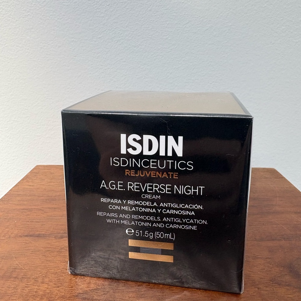 A.G.E. Reverse Night Cream - Black